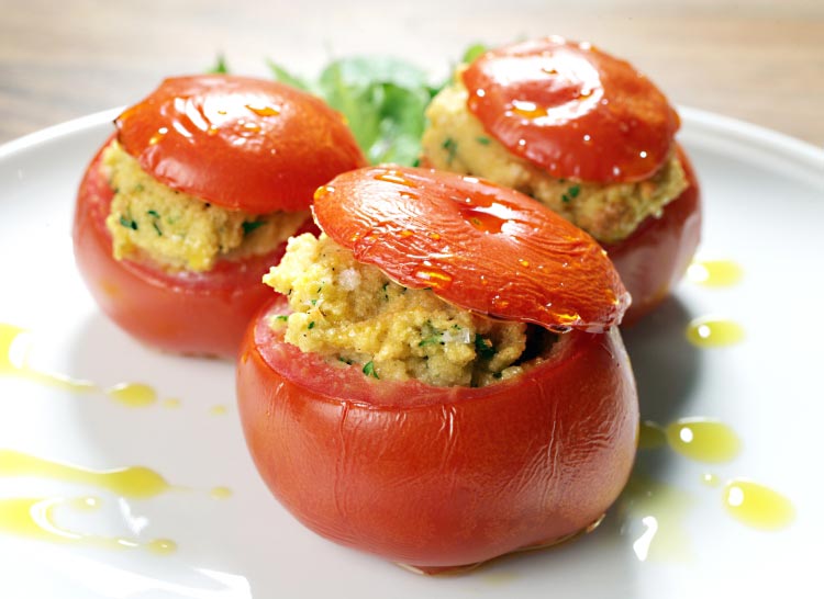 Gefüllte Tomaten mit WASGAU-Bulgur-Salat | Rezept